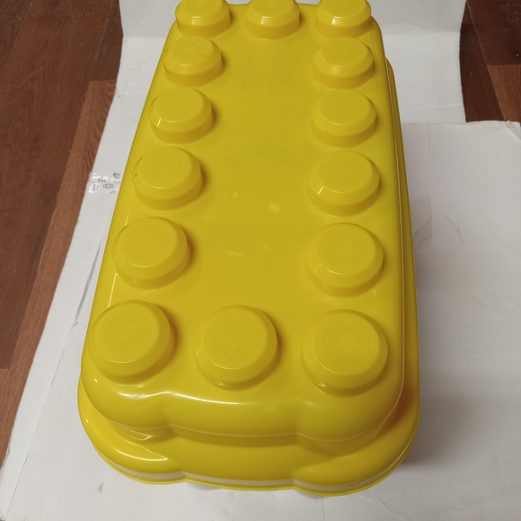 Large Mix Lego & Mega block Lot with Automobiles & Characters - Picture 6 of 10